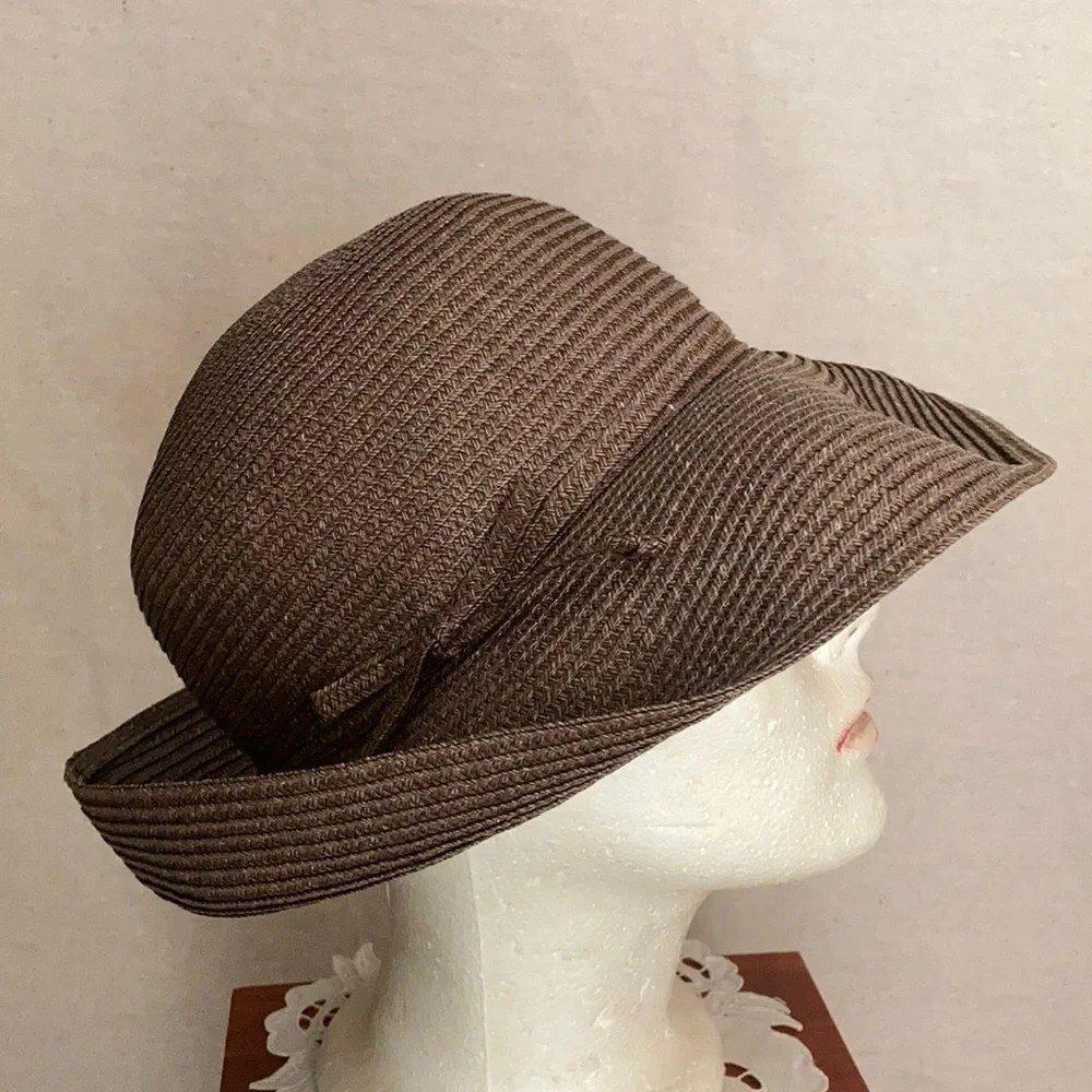 Vintage Liz Claiborne straw hat - Picture 1 of 7